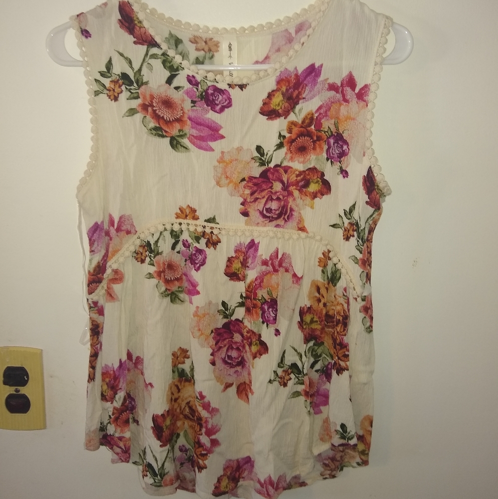 Floral tank